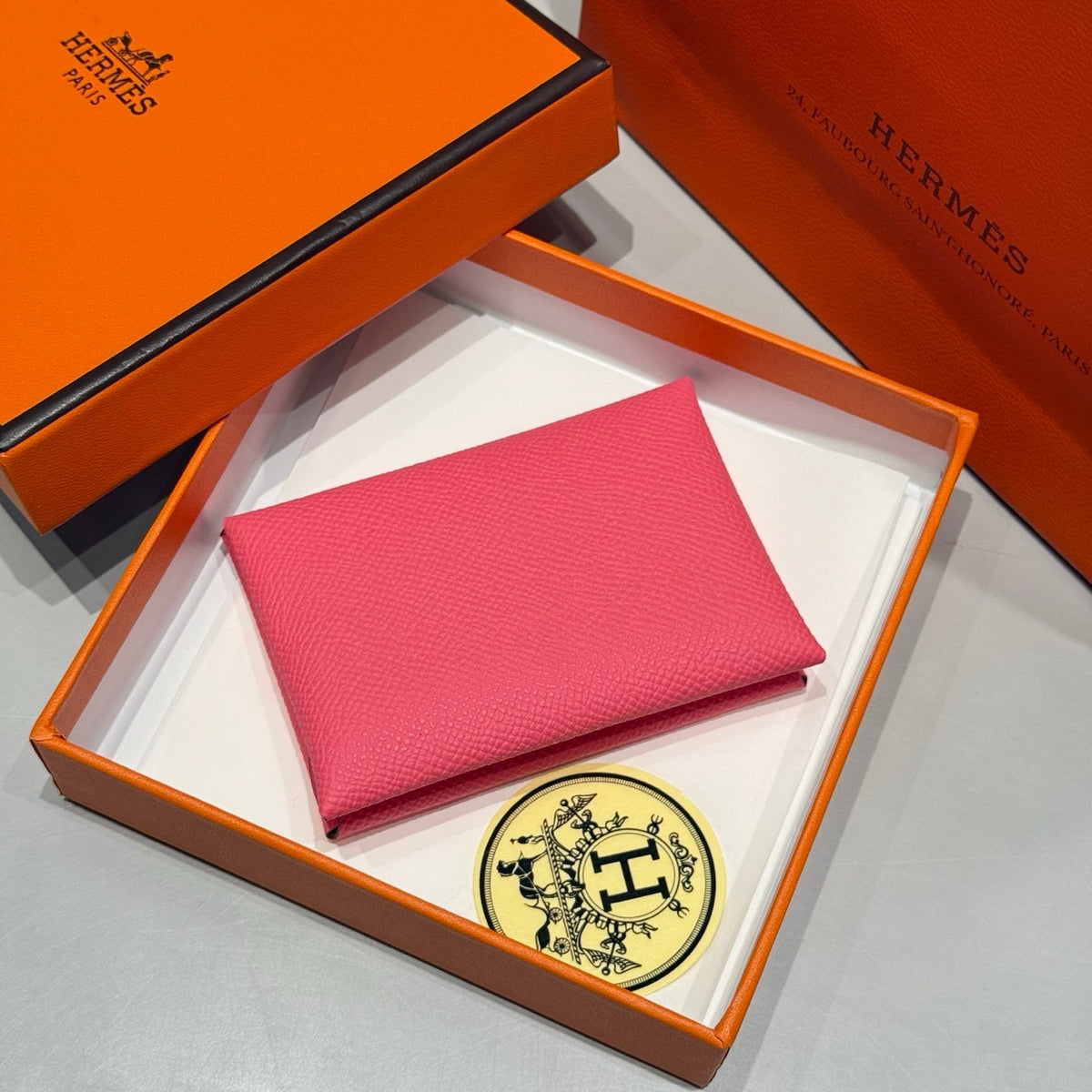 CALVI DUO COMPACT CARD HOLDER IN ROSE POP EPSOM CALFSKIN