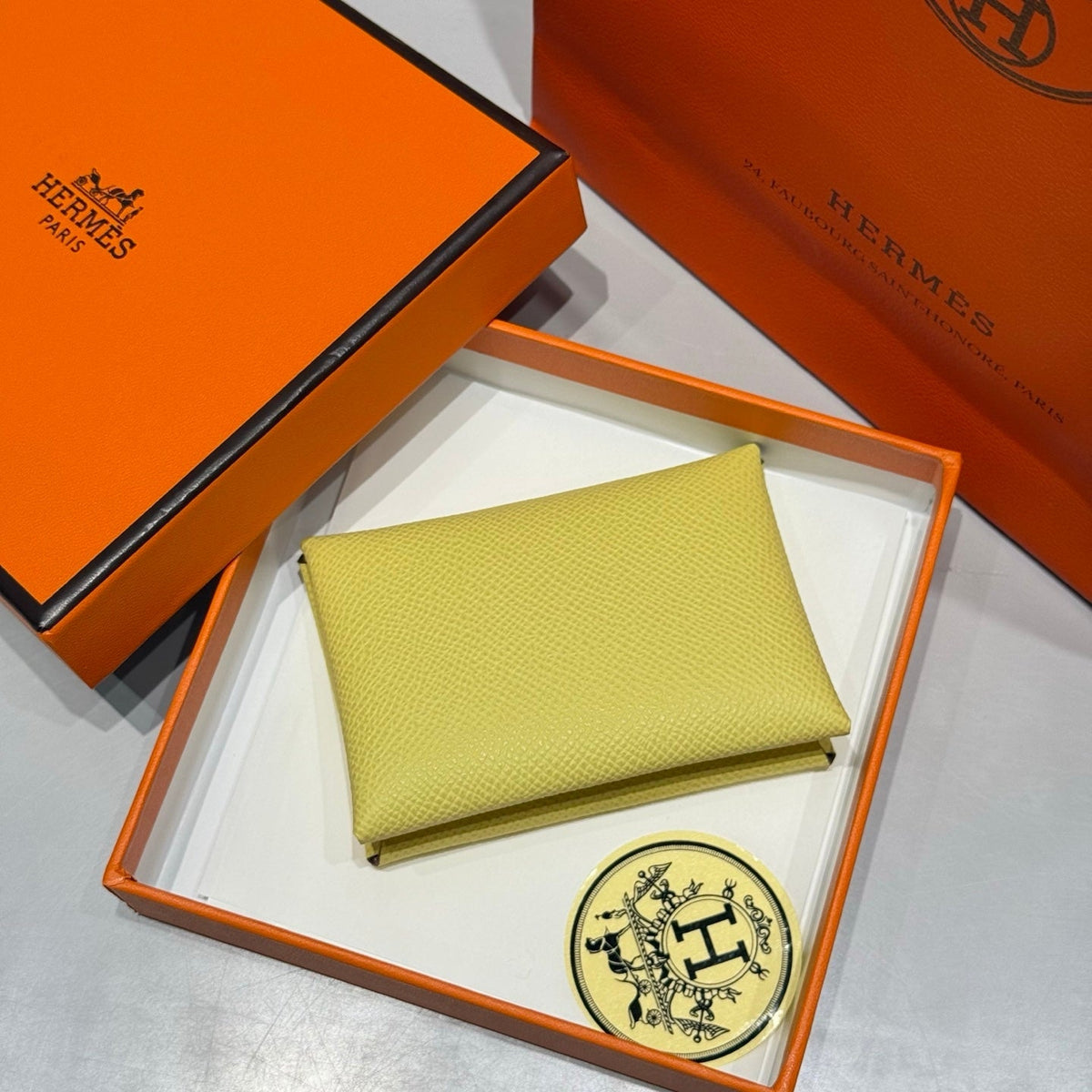 CALVI DUO COMPACT CARD HOLDER IN JAUNE DE NAPLES EPSOM CALFSKIN