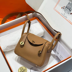 HERMES 25S MINI LINDY 19 IN BROWN CALFSKIN GOLD HARDWARE