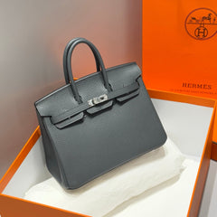 HERMES 25S MEDIUM BIRKIN 25 IN CHARCOAL GRAY CALFSKIN SILVER HARDWARE