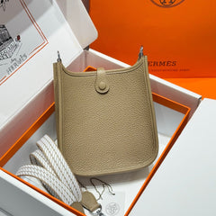 HERMES 25S MINI EVELYNE 18 IN BEIGE MARFA PATTERNED STRAP CALFSKIN SILVER HARDWARE