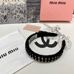 HAIRBAND IN BLACK FELT FABRIC DIAMOND-EMBELLISHED 230830