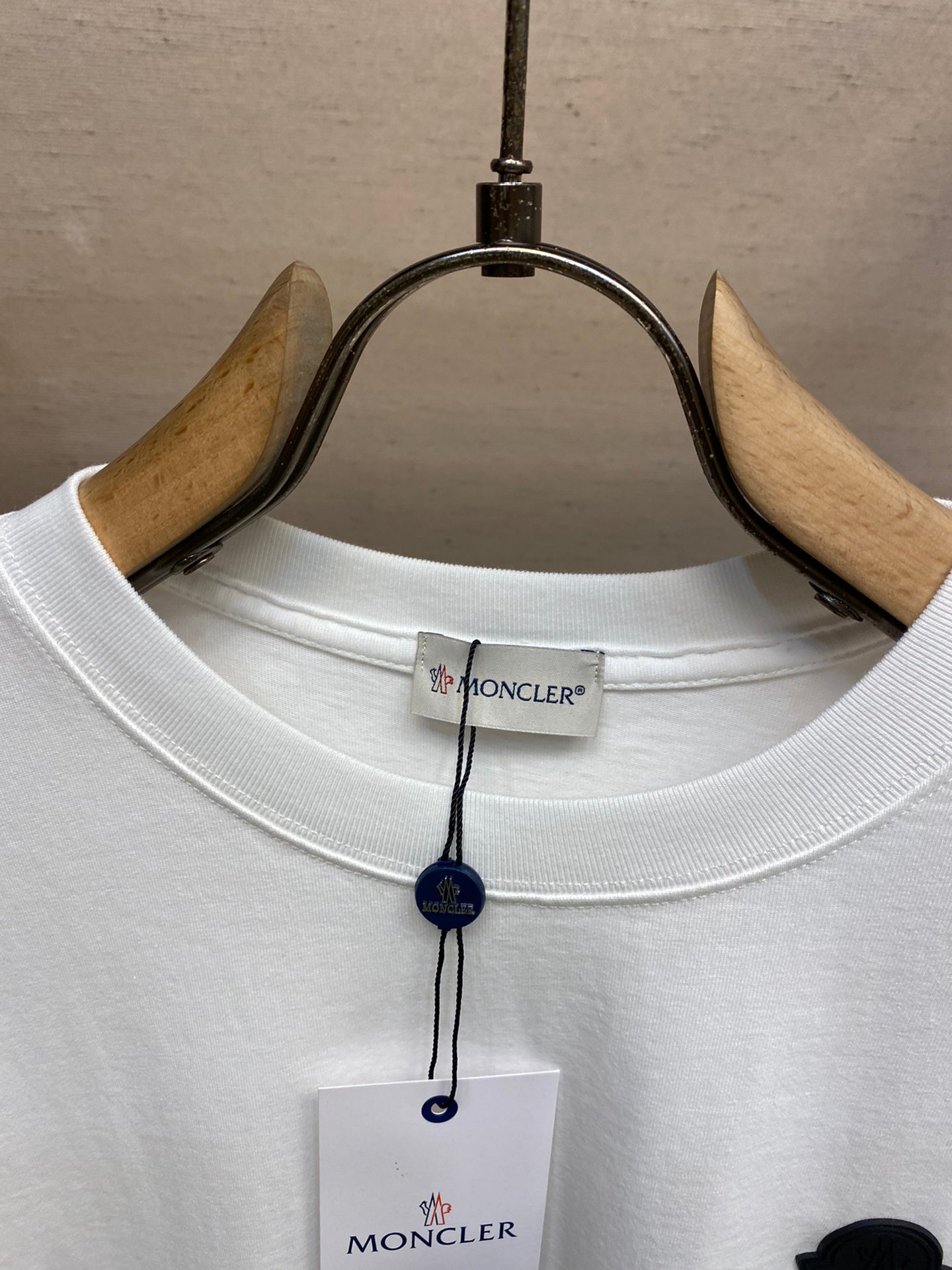 MONCLER 26S T-SHIRT 521