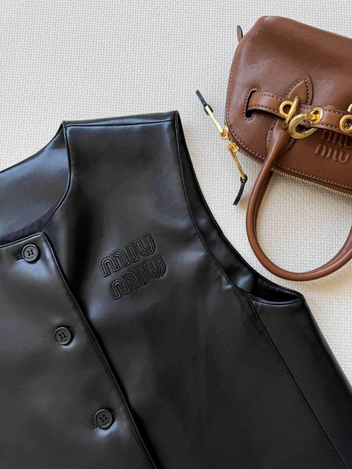 MIUMIU LEATHER VEST STYLE 726