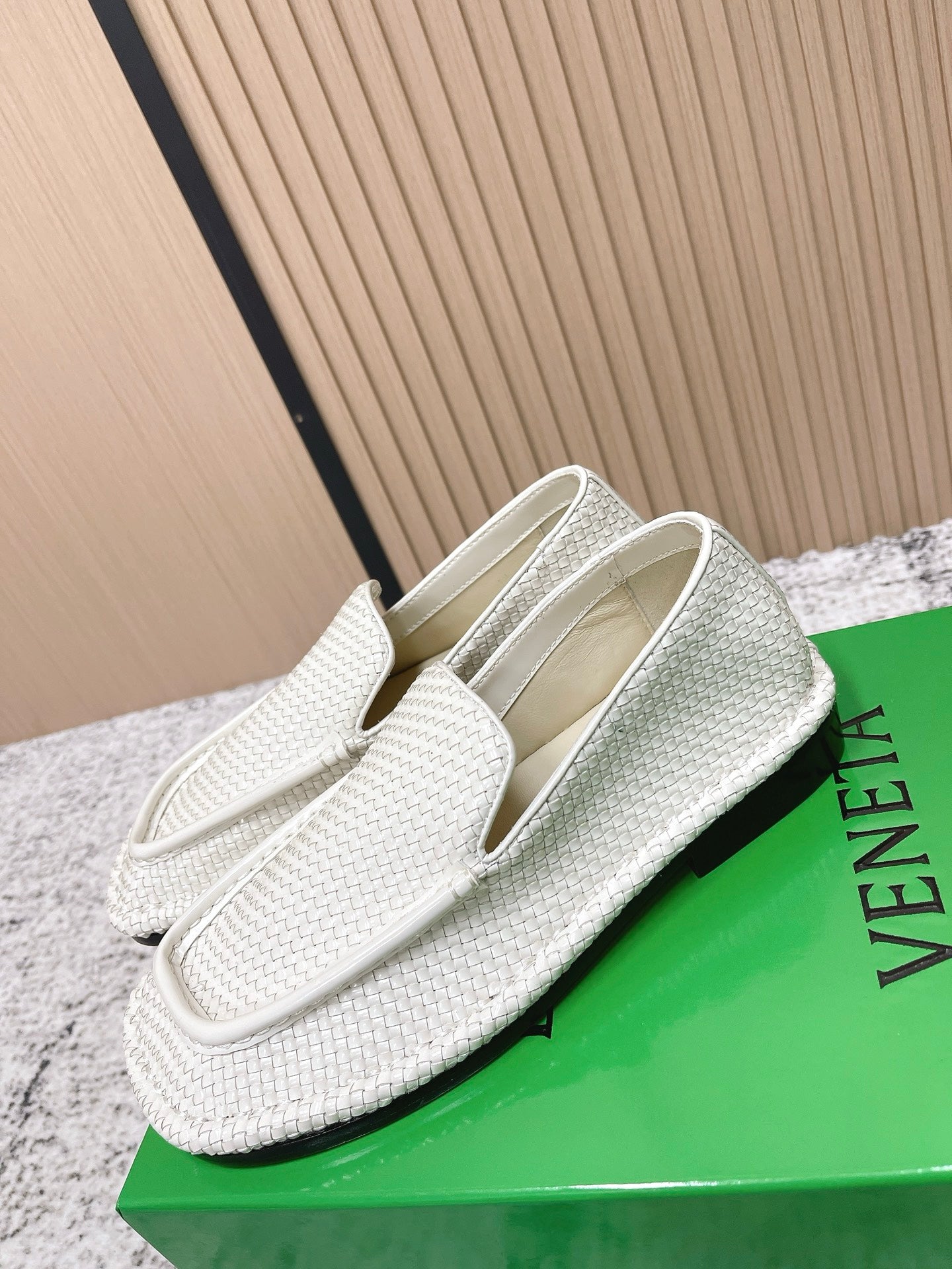 BOTTEGA VENETA 26S LOAFERS IN WHITE INTRECCIATO CALFSKIN