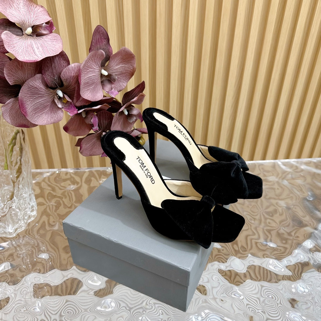 HIGH HEEL 10 MULE IN BLACK VELVET WITH BOW