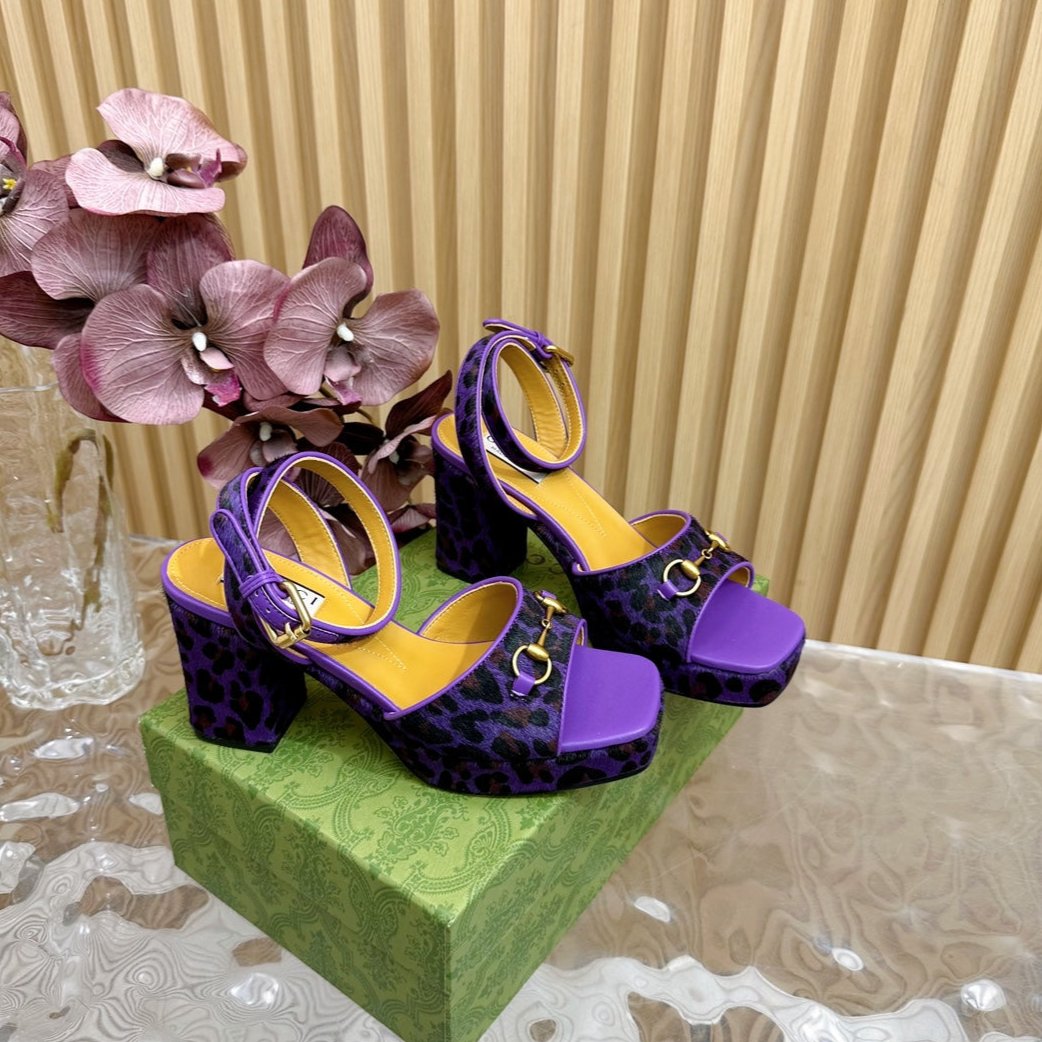 HORSEBIT HIGH-HEEL SANDAL WITH LEOPARD PRINT IN PURPLE VELVET AND CALFSKIN LINING