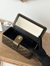 VINTAGE COSMETIC BAG 22 IN MIKADO SHINY CALFSKIN GOLD HARDWARE