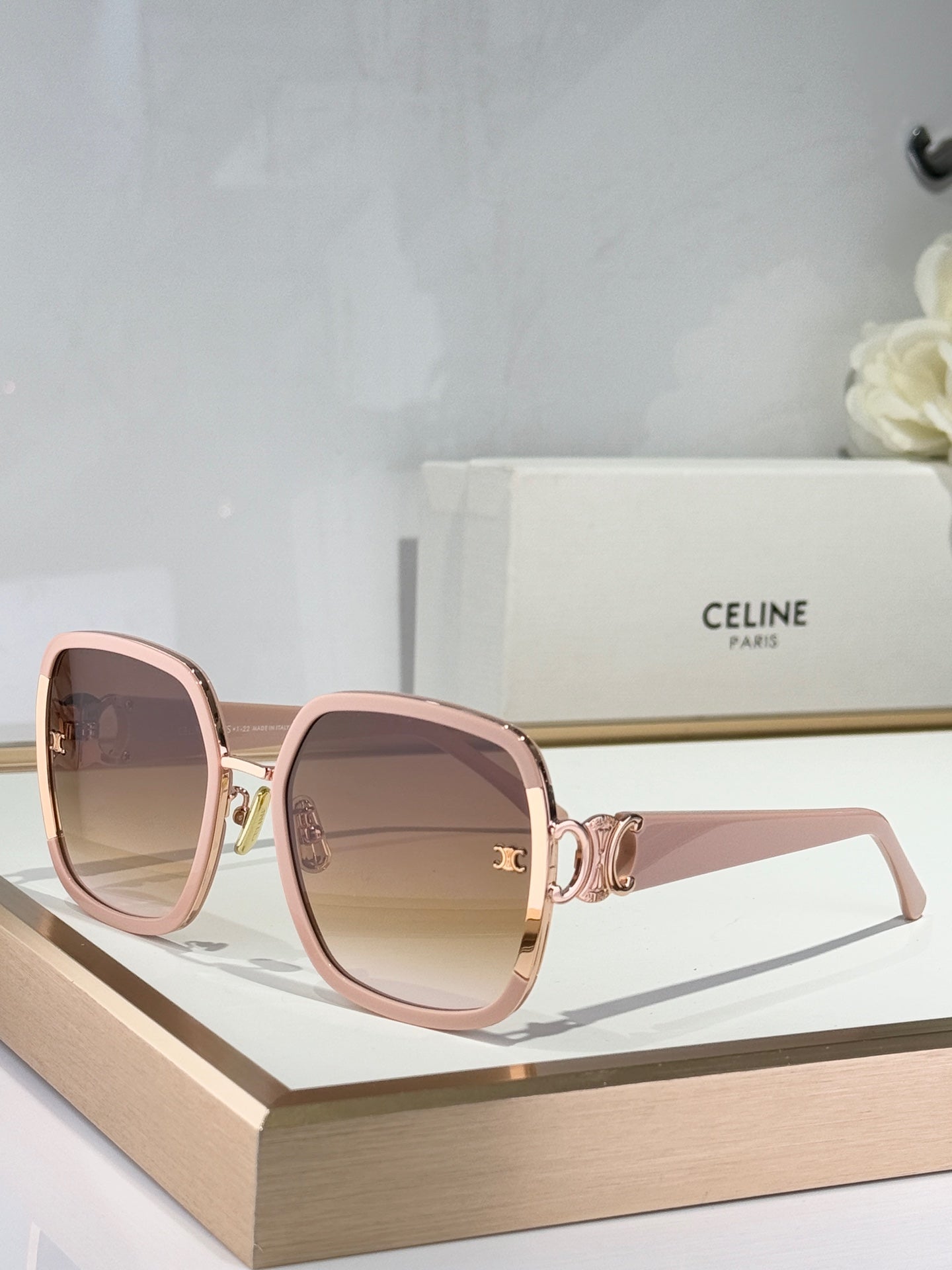 TRIOMPHE SUNGLASSES CL40250 IN METAL