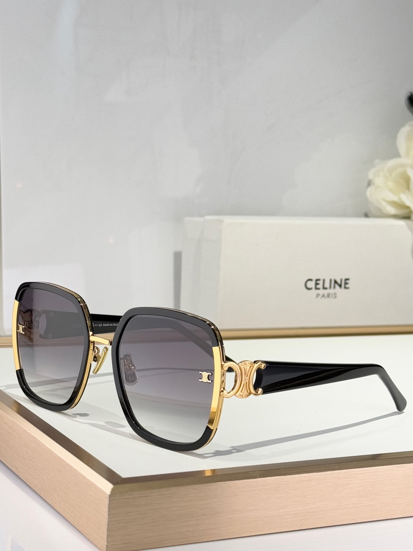 TRIOMPHE SUNGLASSES CL40250 IN METAL