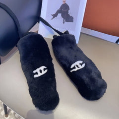 GLOVES IN BLACK RABBIT FUR AND LAMBSKIN 456405