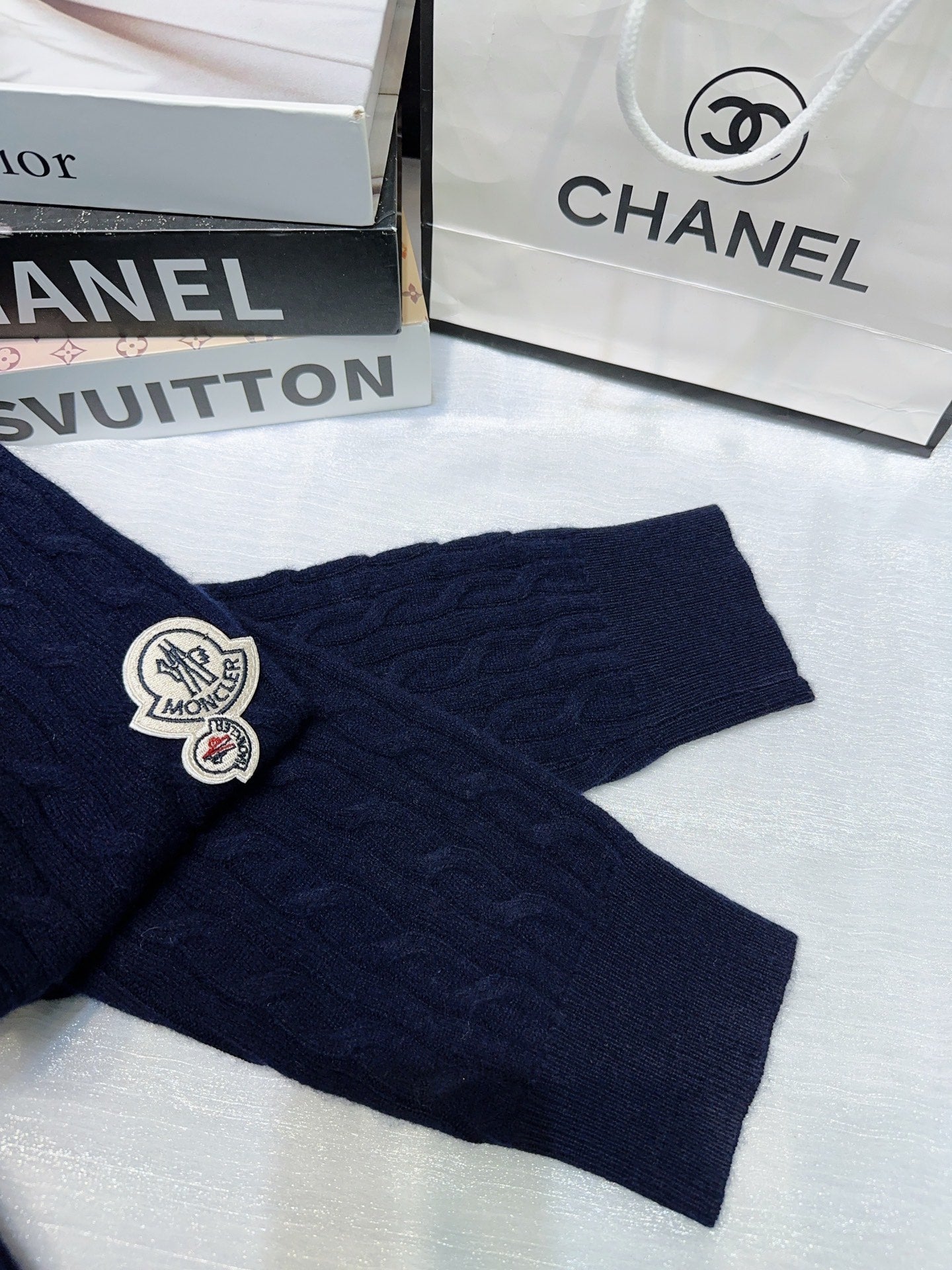 MONCLER 25S LONG-SLEEVE CREWNECK SWEATER 380