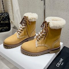 MARTIN BOOT IN PEANUT BROWN SUEDE AND WHITE FLEECE