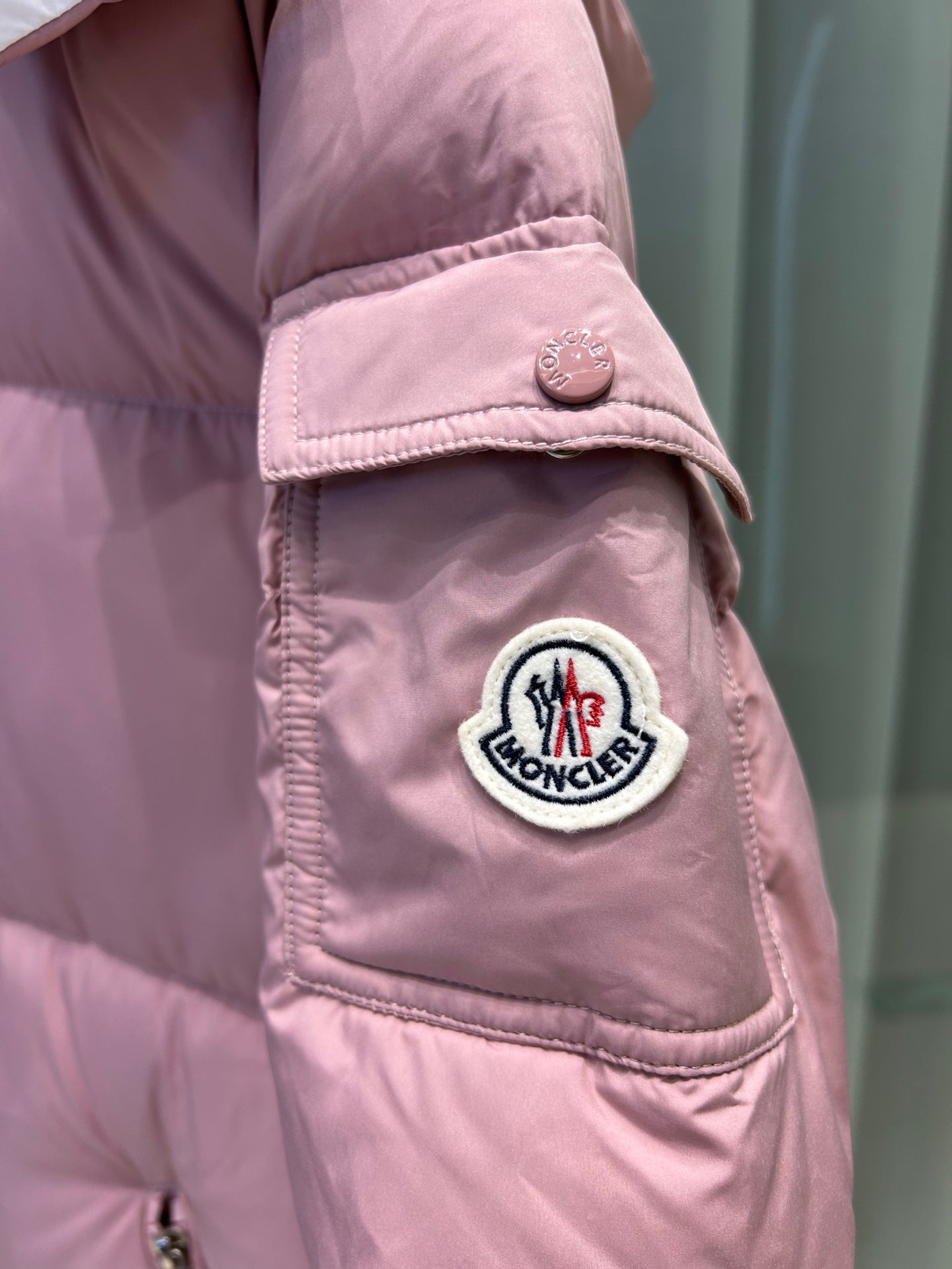 MONCLER 25S PUFFER JACKET IN PINK 012