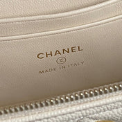 COSMETIC BAG 19 IN CREAM GRAINED CALFSKIN GOLD HARDWARE