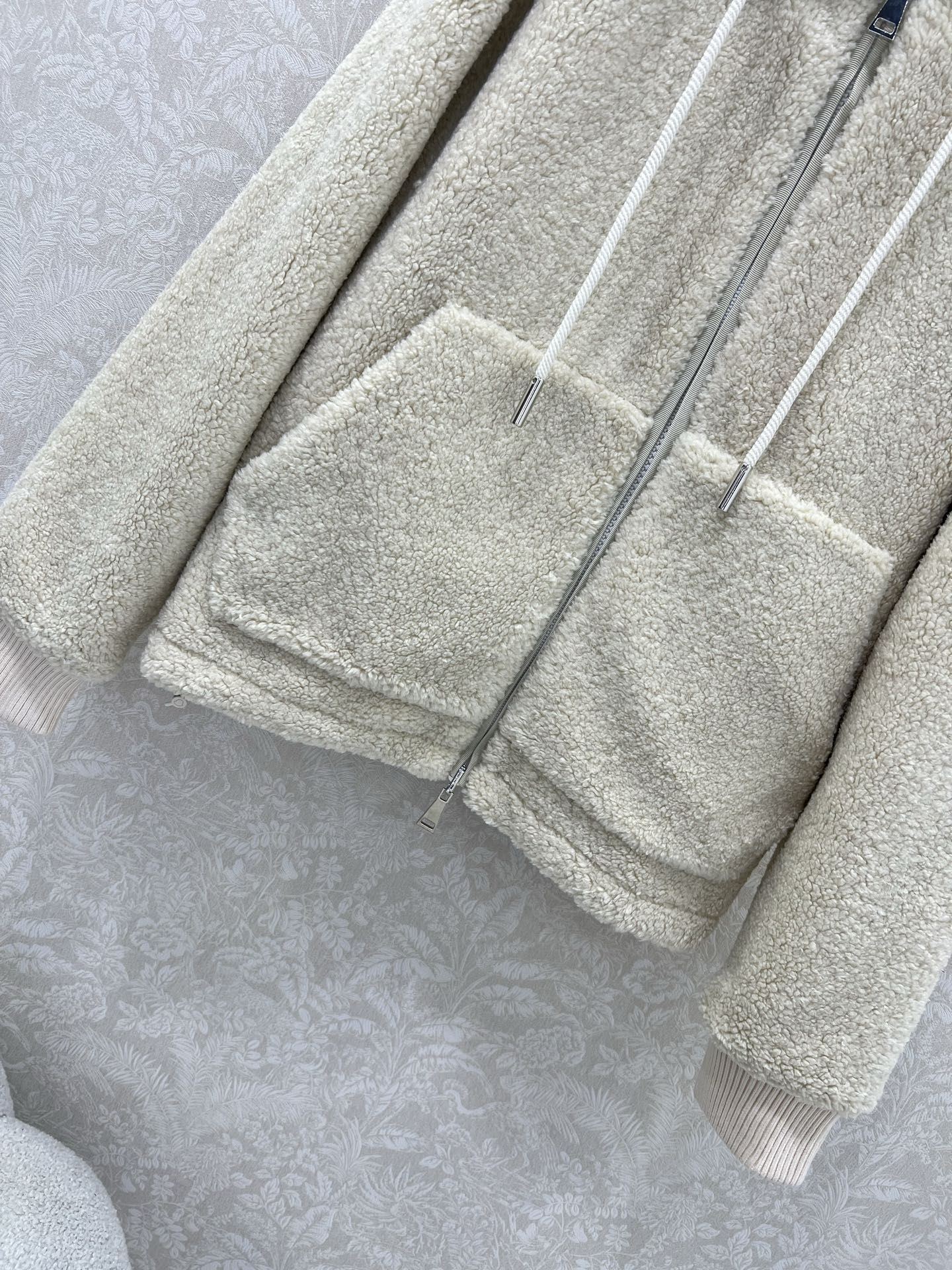 MONCLER 25S SHEARLING JACKET 302801