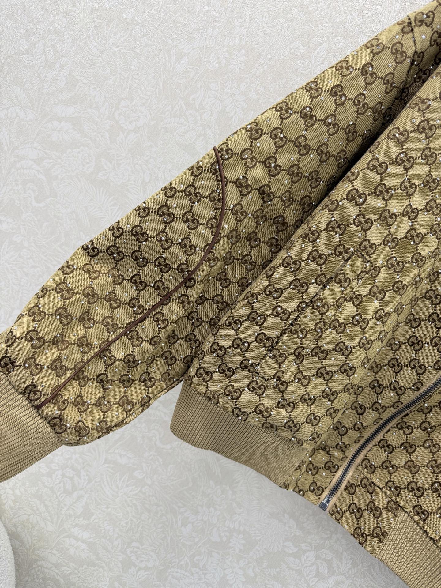 GUCCI 26S EMBELLISHED JACKET 68