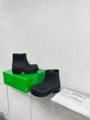 FIREMAN BOOTS IN BLACK RUBBER WITH ICONIC INTRECCIO MOTIF