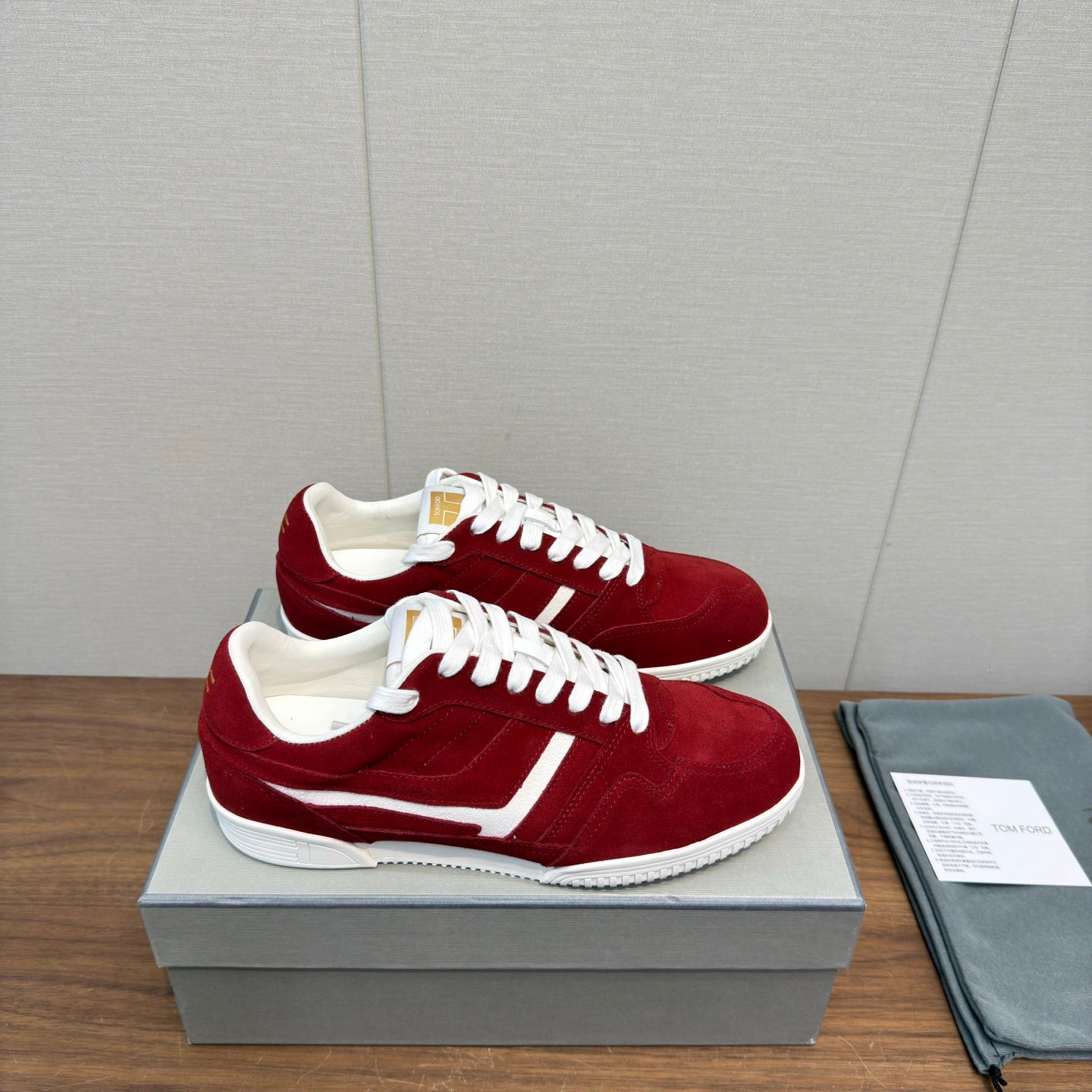 TOM FORD 26S JACKSON SNEAKERS IN RED SUEDE