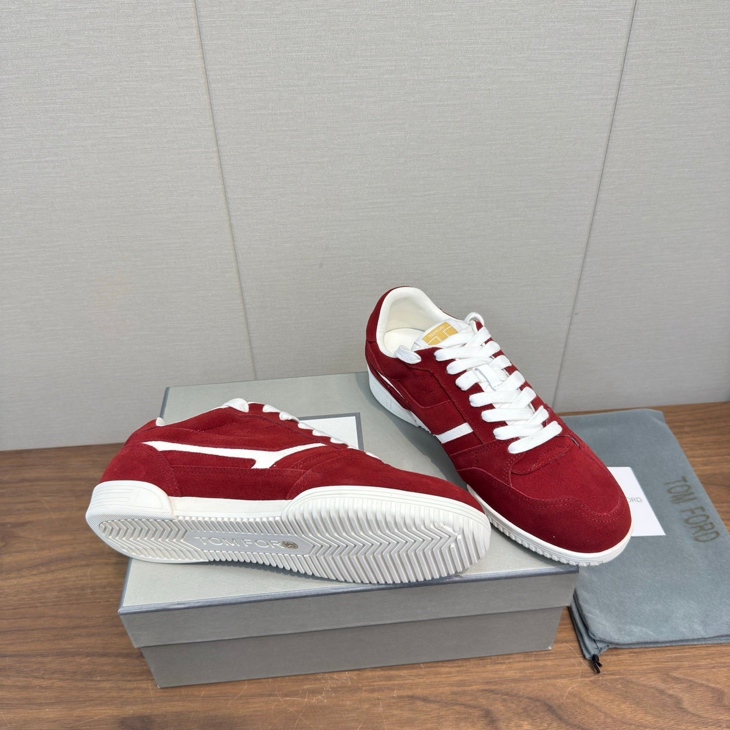 TOM FORD 26S JACKSON SNEAKERS IN RED SUEDE