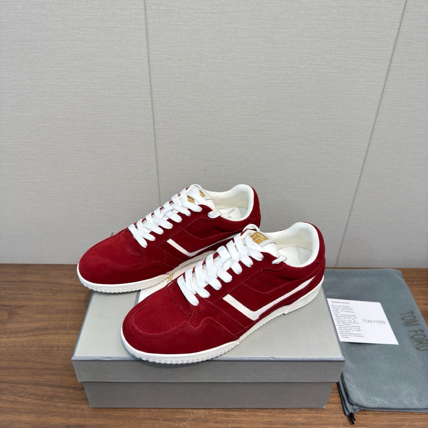 TOM FORD 26S JACKSON SNEAKERS IN RED SUEDE