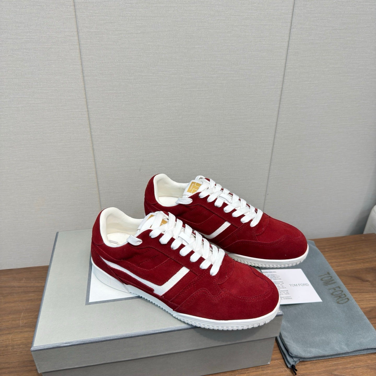 TOM FORD 26S JACKSON SNEAKERS IN RED SUEDE
