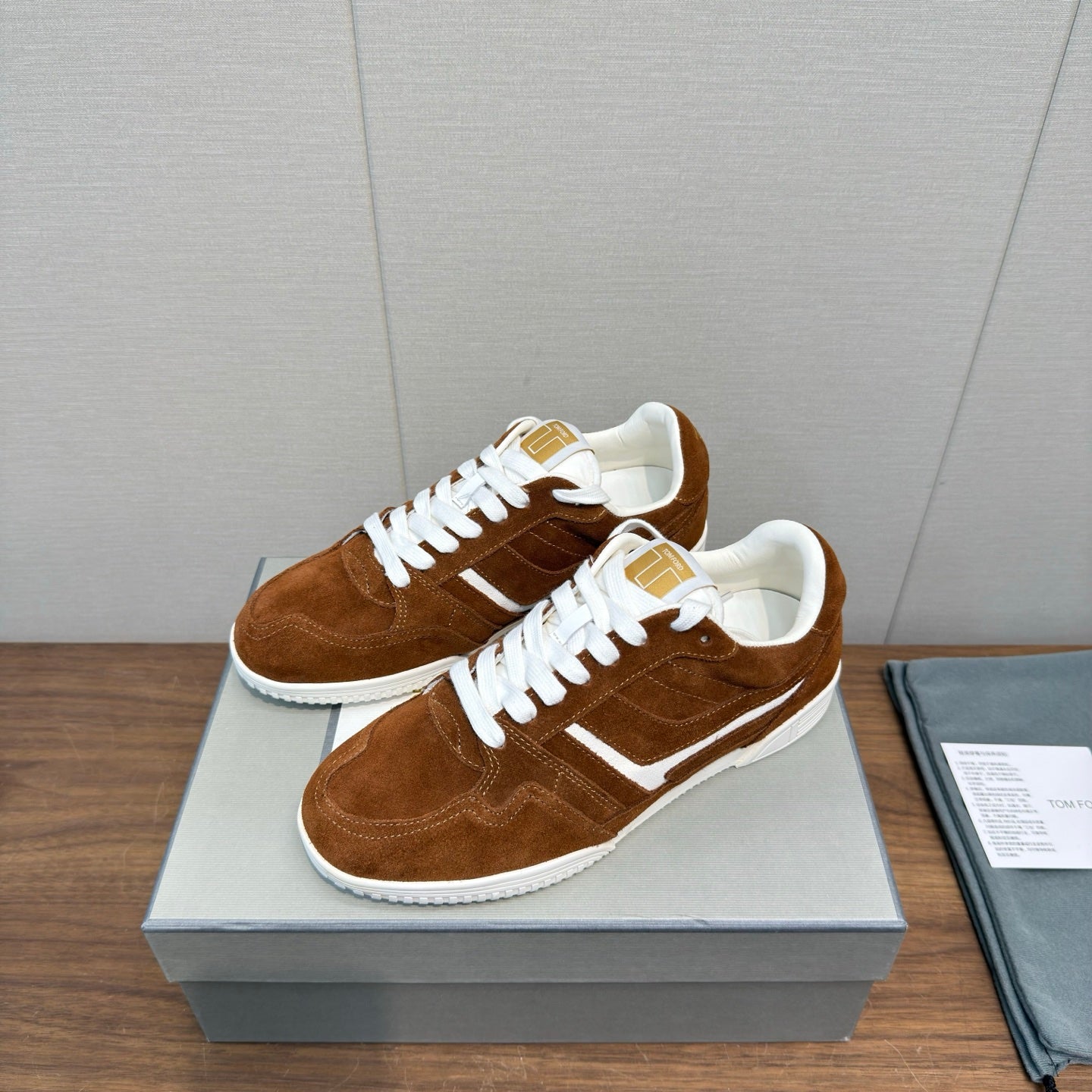 TOM FORD 26S JACKSON SNEAKERS IN BROWN SUEDE
