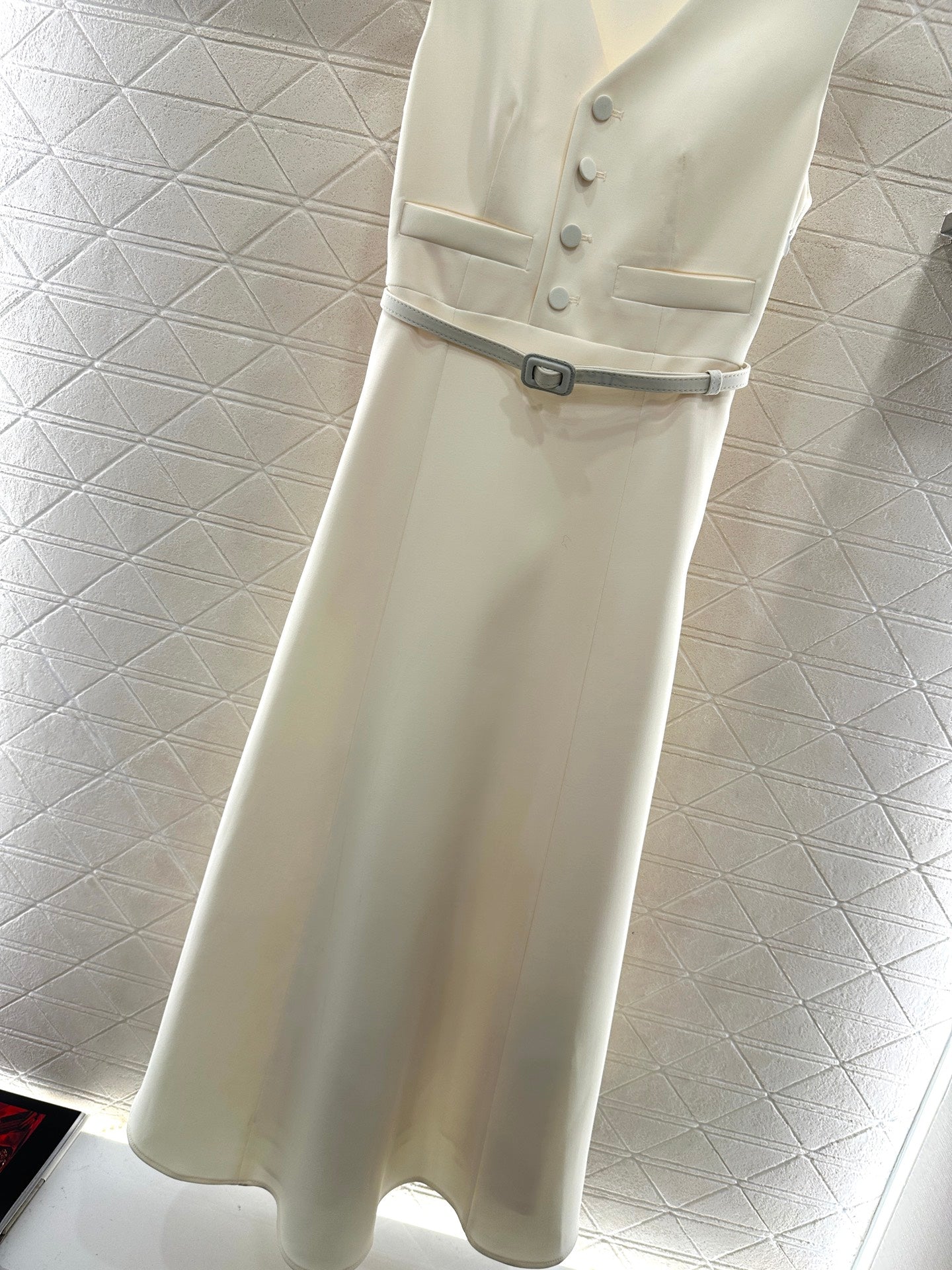 DIOR 25S SLEEVELESS DRESS WITH BELT STYLE 305