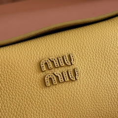 MIUMIU 26S POUCH BAG 18 IN YELLOW CALFSKIN GOLD HARDWARE