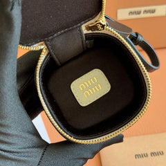 MIUMIU 26S EARPHONE CASE 6 IN WHITE CALFSKIN GOLD HARDWARE