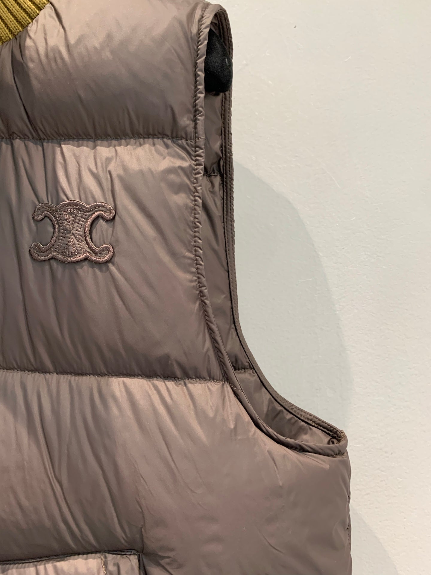 CELINE 26S DOWN VEST STYLE 64