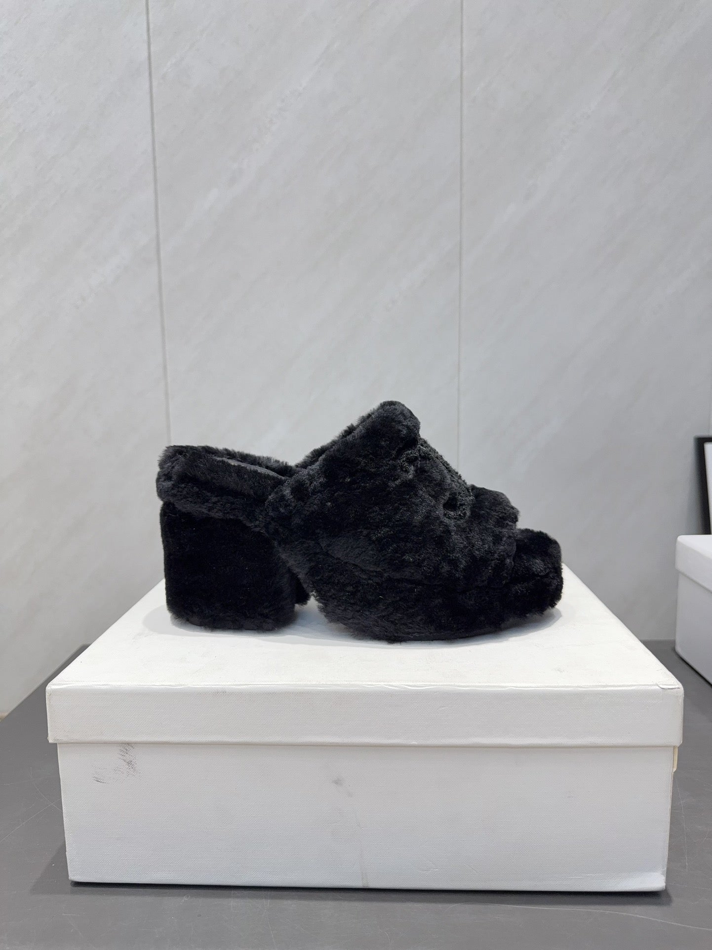 CELINE 26S HIGH-HEEL SANDALS IN BLACK PURE WOOL