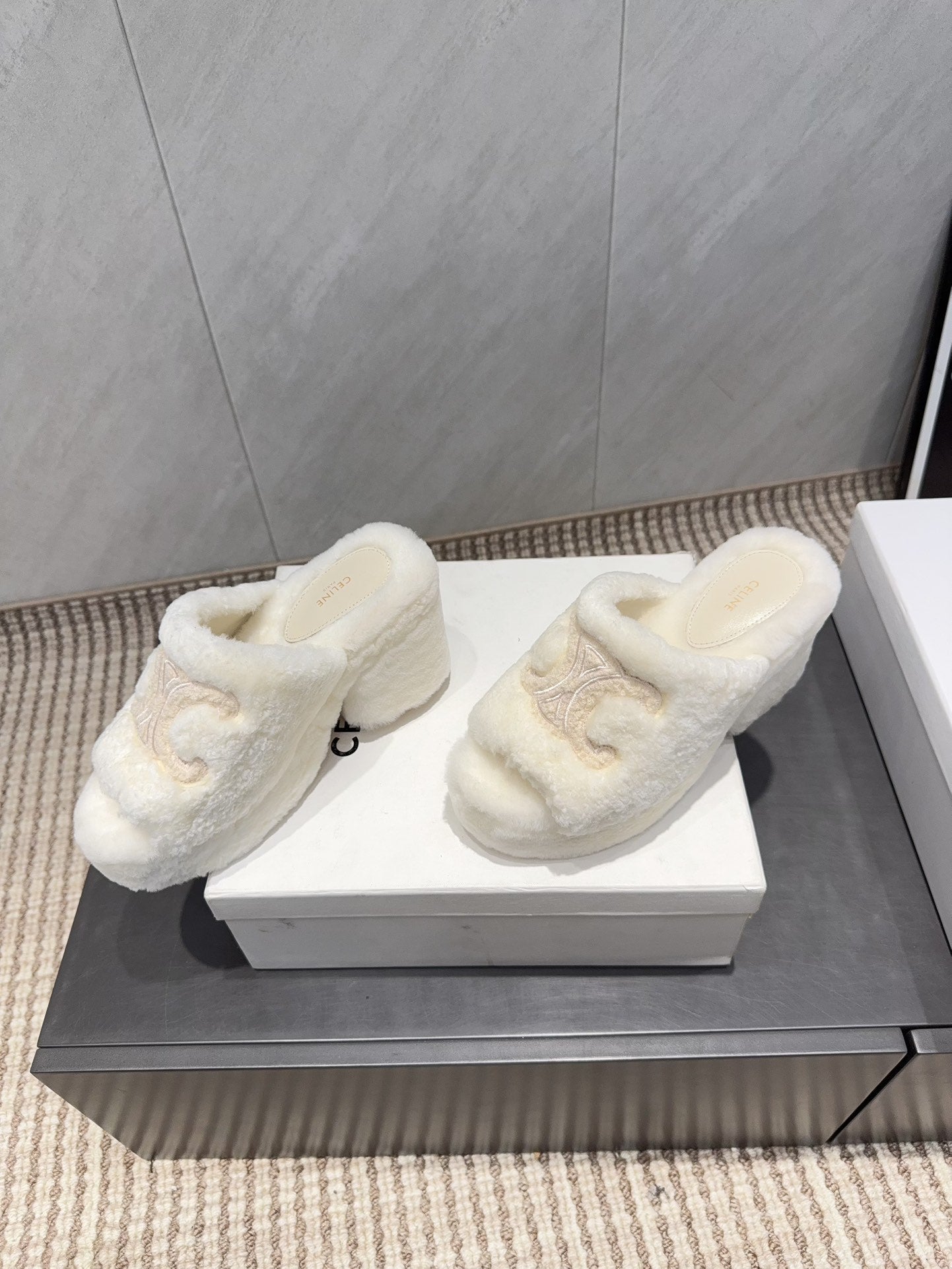 CELINE 26S HIGH-HEEL SANDALS IN WHITE PURE WOOL