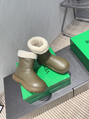 BOTTEGA VENETA 26S FUR-LINED ANKLE BOOTS IN WARM GREY BROWN CALFSKIN AND WHITE WOOL