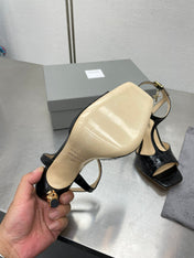 HIGH-HEELED T-STRAP SANDAL IN BLACK CALFSKIN