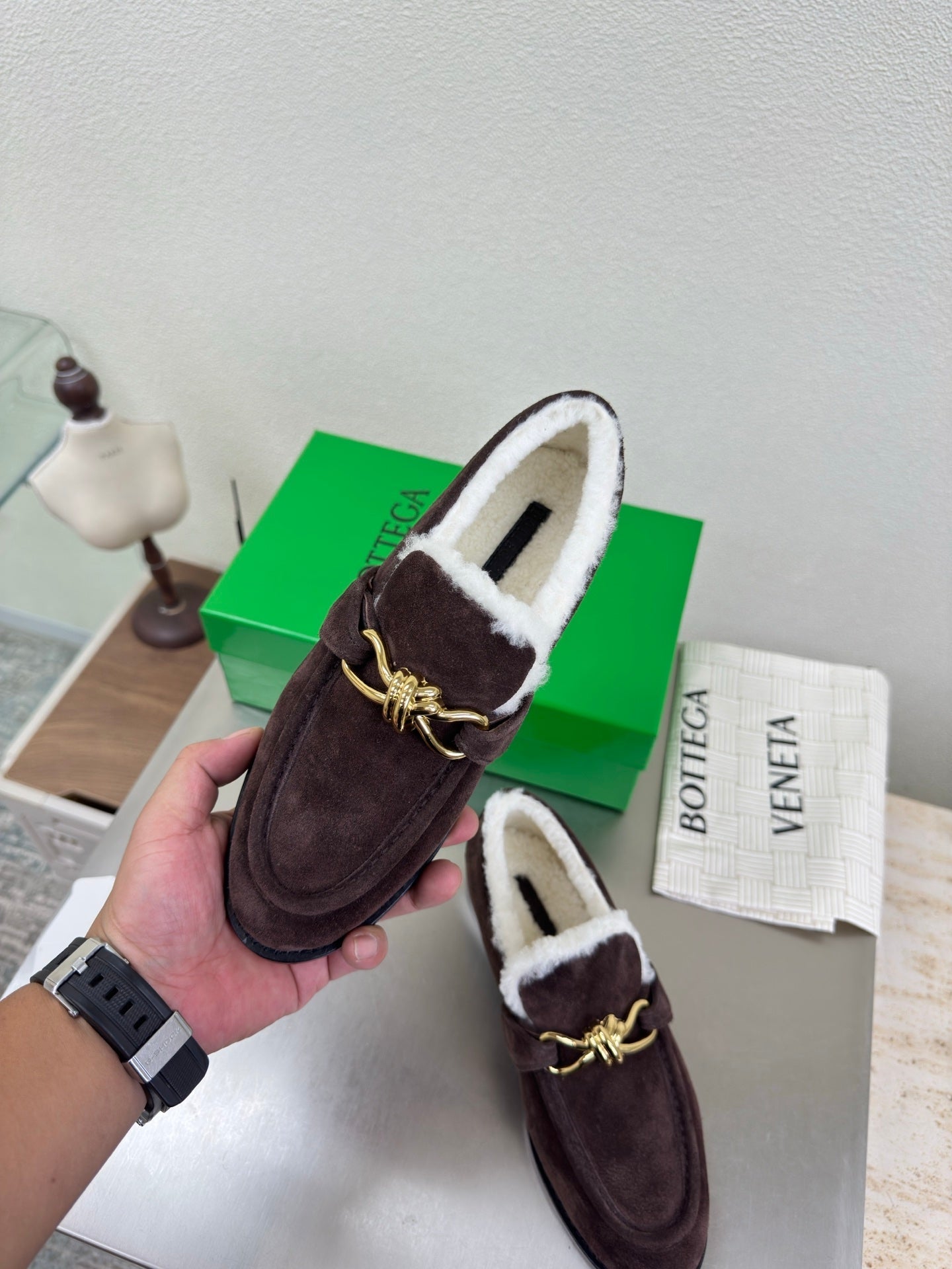 BOTTEGA VENETA 26S LOAFERS IN DARK BROWN SUEDE AND WHITE WOOL WITH GOLD HARDWARE