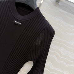 MIUMIU SHORT-SLEEVE SWEATER STYLE 838