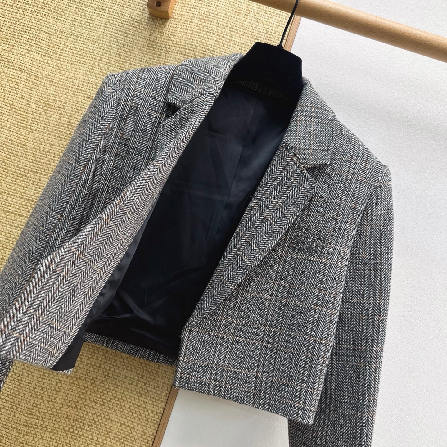 MIUMIU 26S CROPPED BLAZER 941