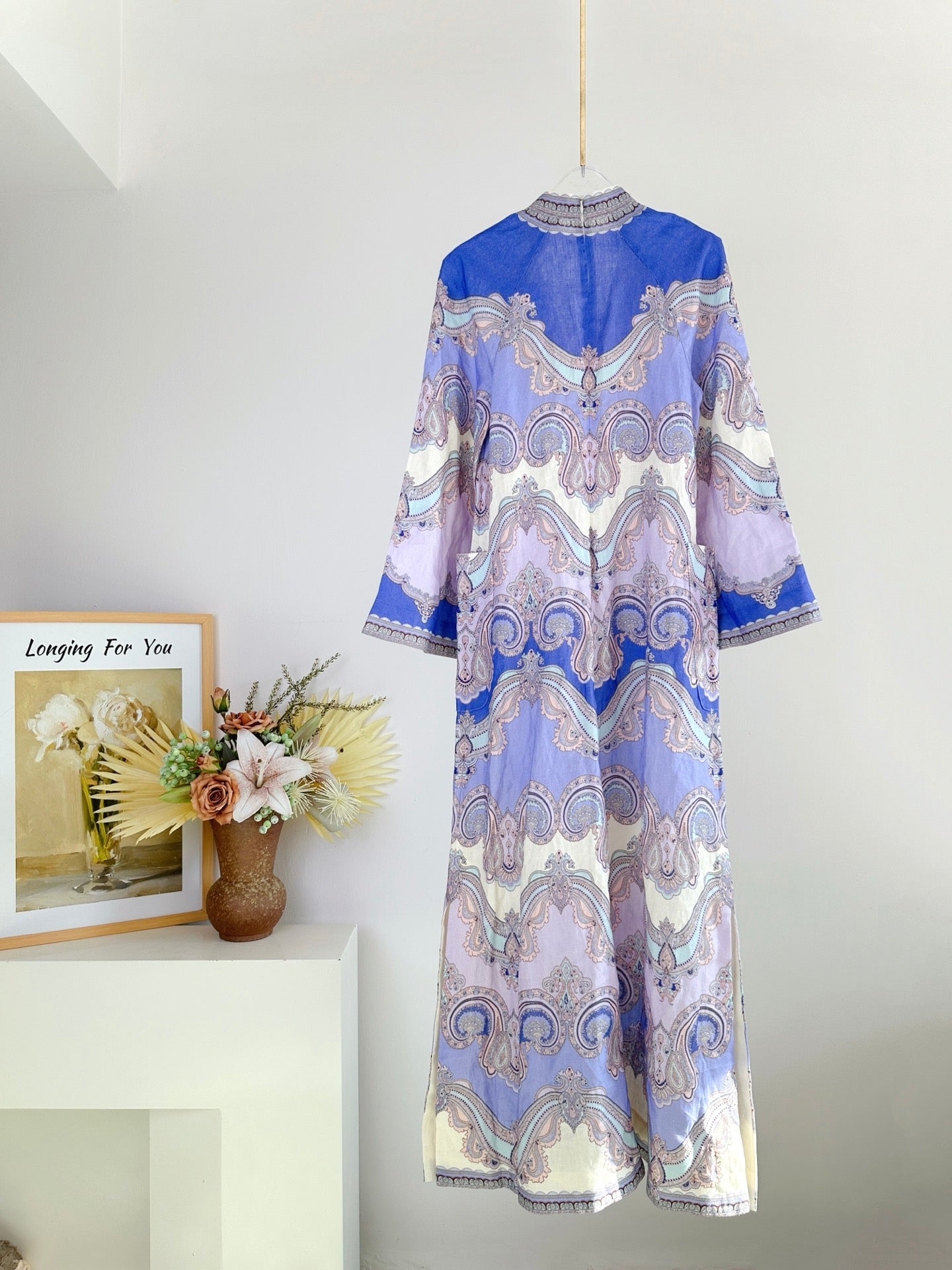 DEEP V-NECK DRESS WITH SIDE SLIT 266467