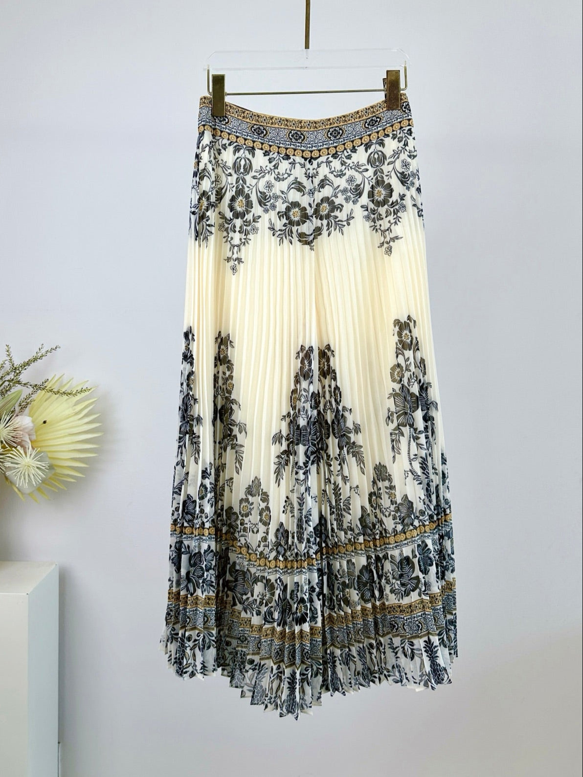 ZIMMERMANN PLEATED FLARED PANTS 270190