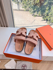 CHYPRE SANDAL IN ROSE PINK SUEDE