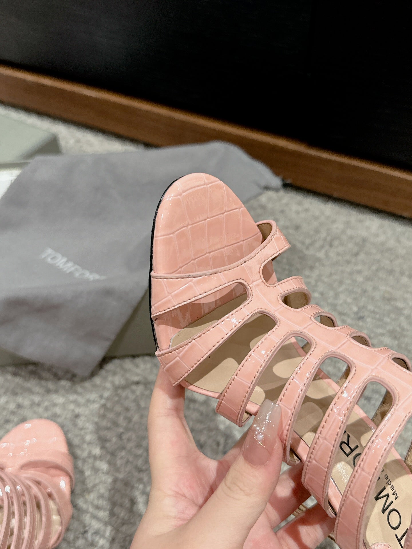 HIGH SANDAL 10 CM IN LIGHT PINK CALFSKIN