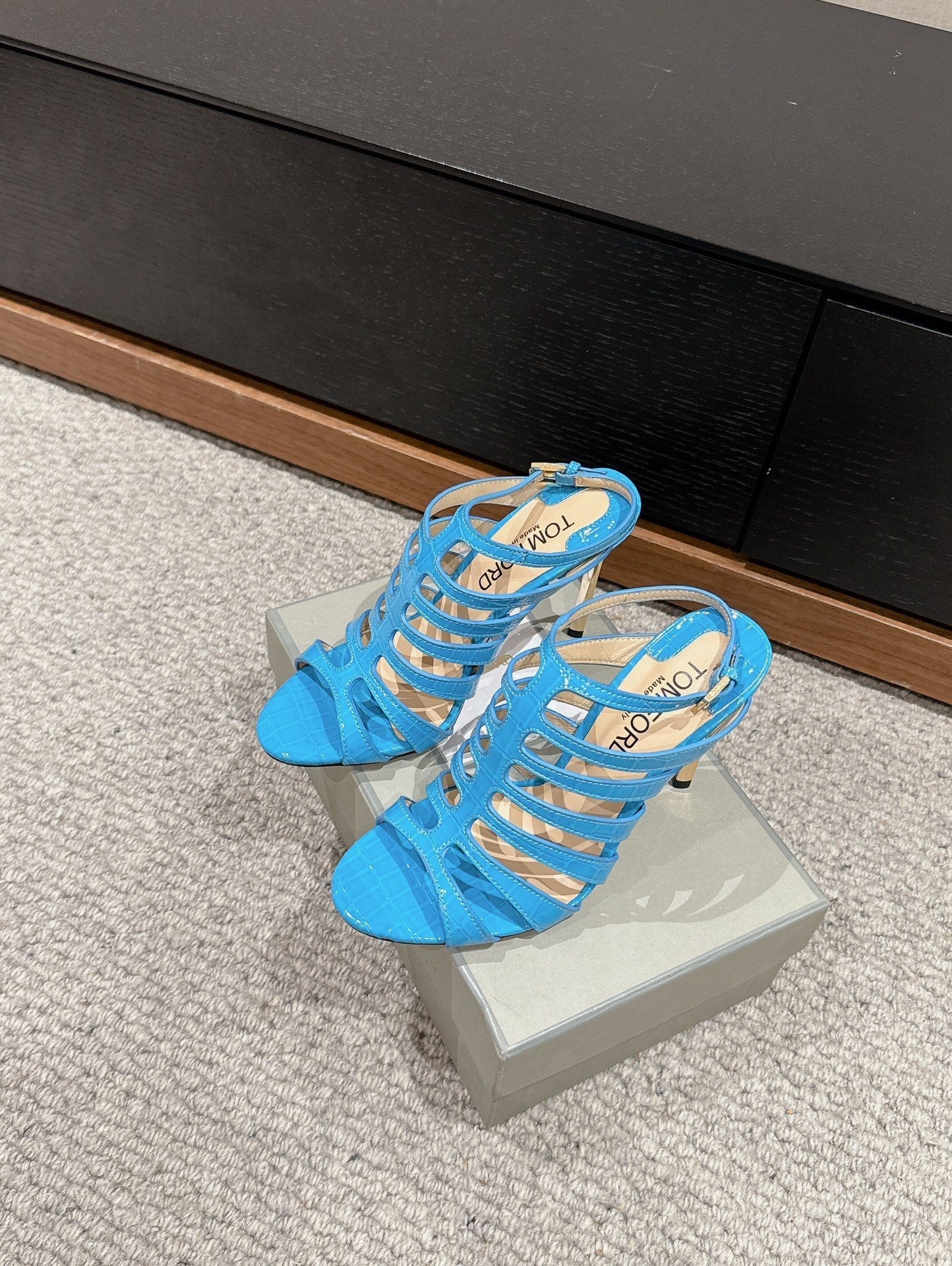 HIGH SANDAL 10 CM IN AZURE BLUE CALFSKIN