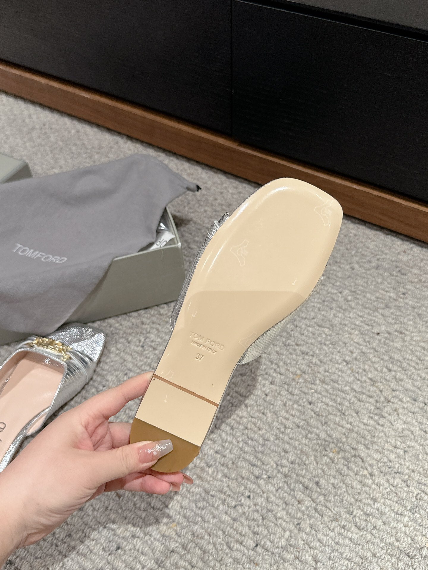 WHITNEY SLIDE IN SILVER CROCODILE LEATHER