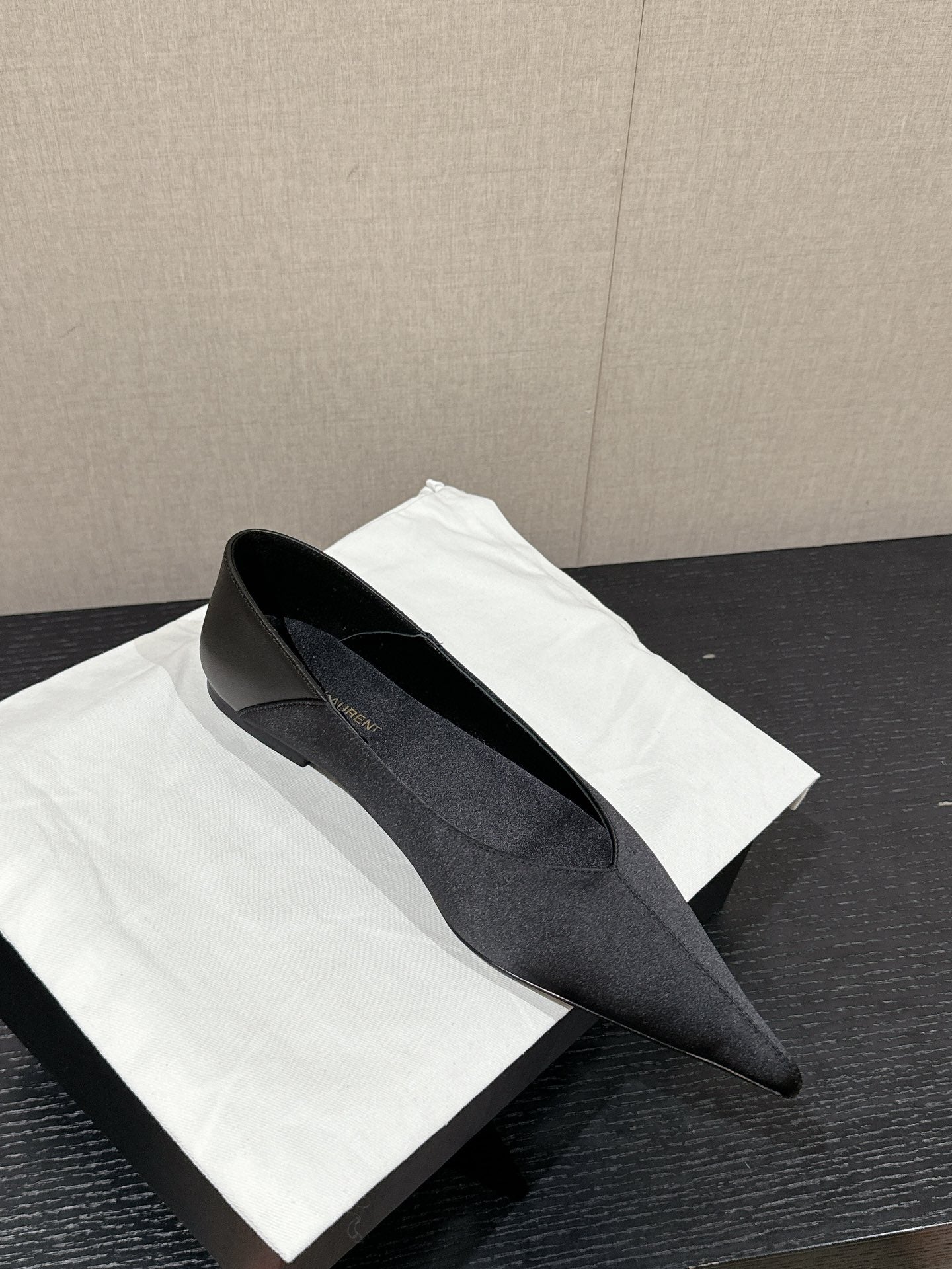 SL NOUR POINTED TOE BALLET BLACK SATIN