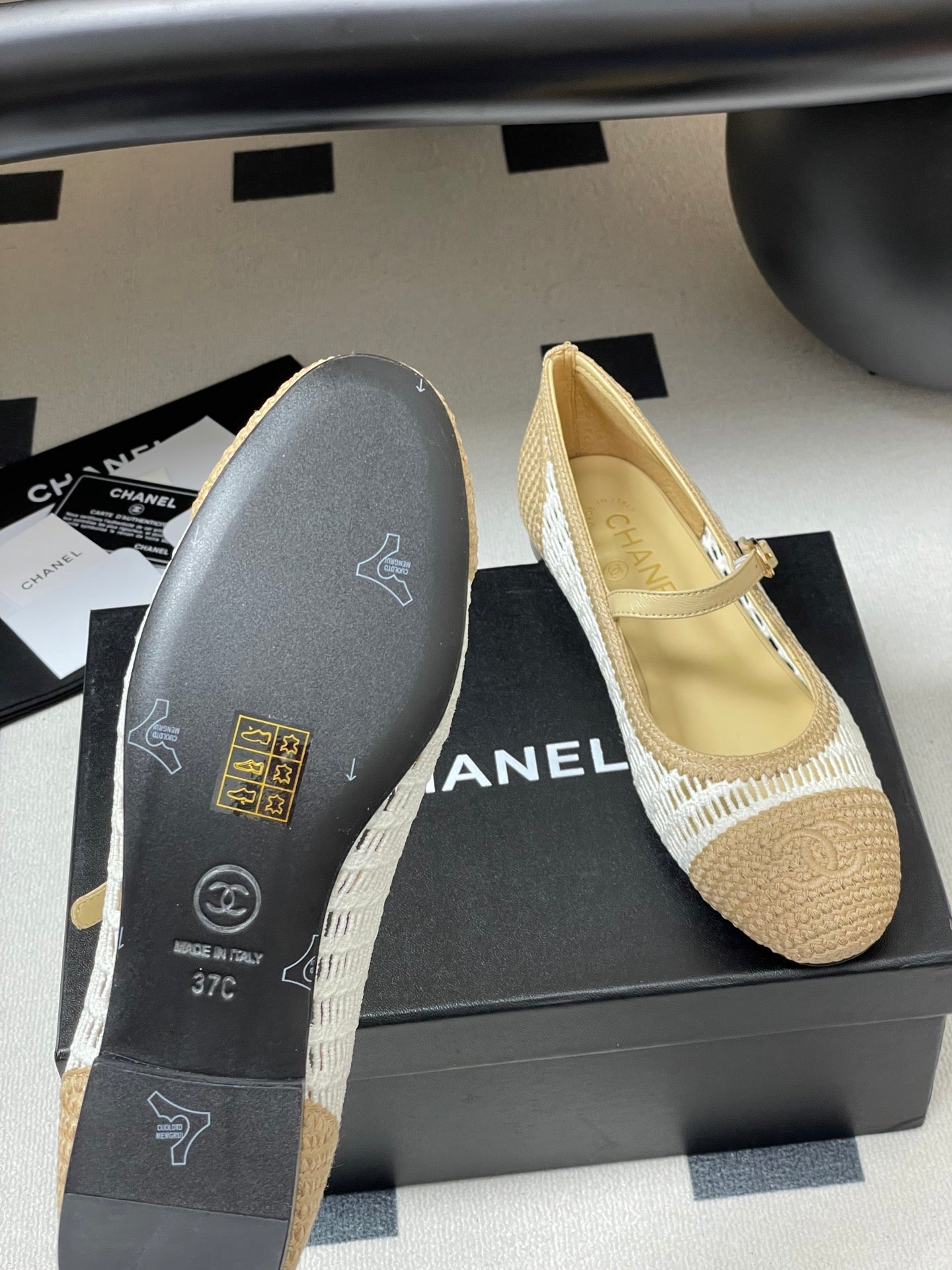 BALLERINAS IN WHITE MIX PEANUT BROWN RAFFIA