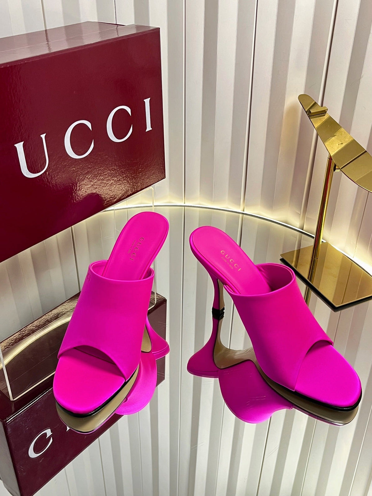 GUCCI 26S HIGH-HEELED SANDALS 100 MM IN DARK PINK SATIN