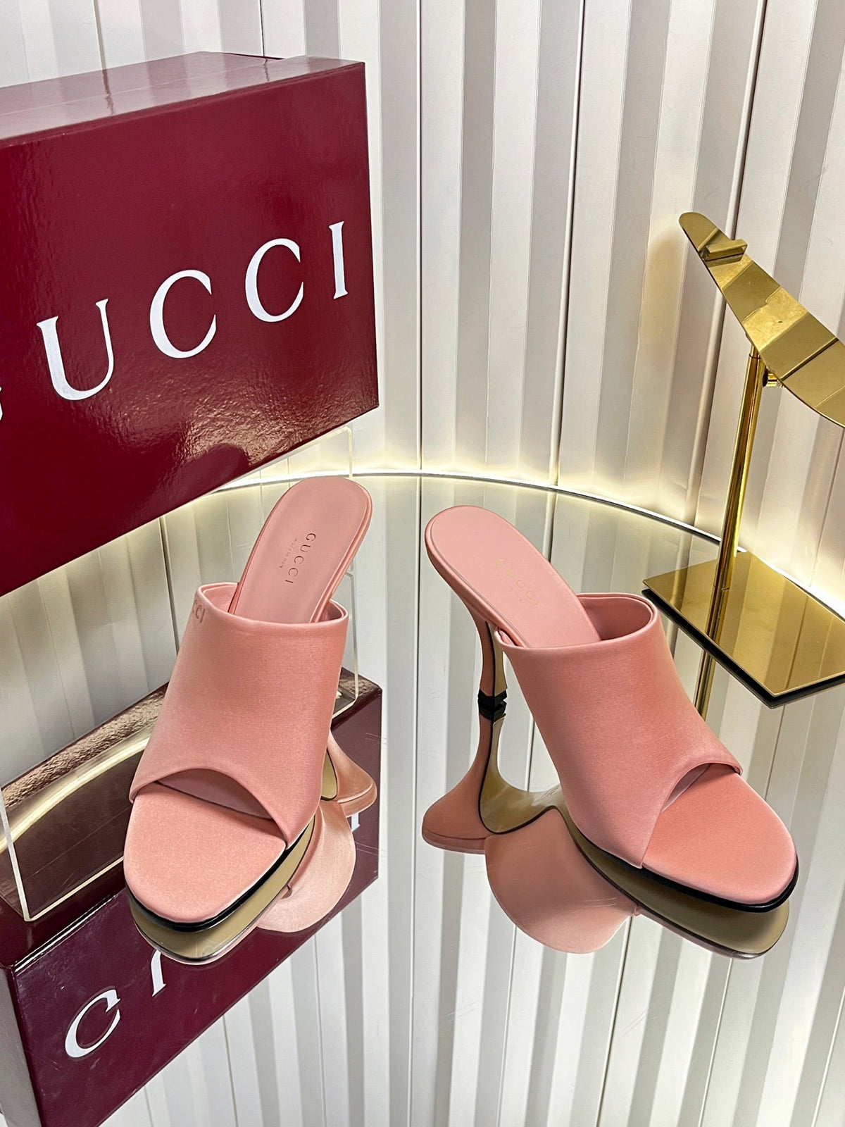 GUCCI 26S HIGH-HEELED SANDALS 100 MM IN PINK SATIN