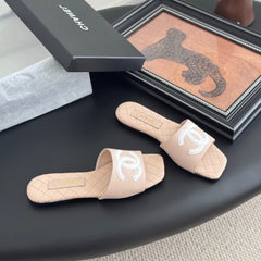 SLIPPER IN PEACH PINK CALFSKIN