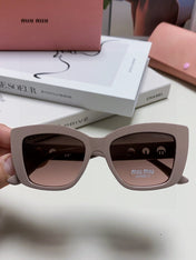 LOGO CAT EYE SUNGLASSES 513003 IN NUDE ACETATE